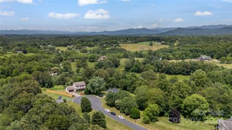 115 Knollway Court Asheville NC 28806