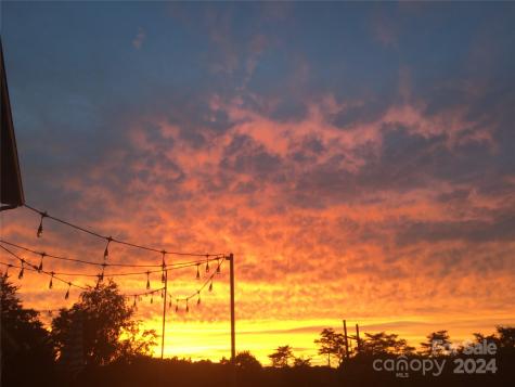 115 Knollway Court Asheville NC 28806