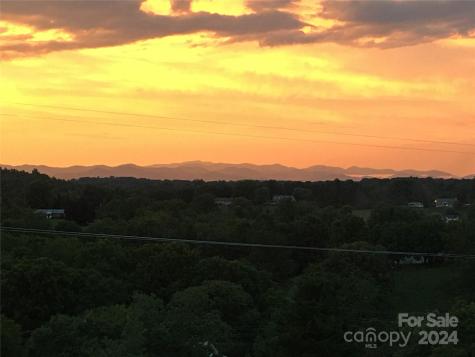 115 Knollway Court Asheville NC 28806