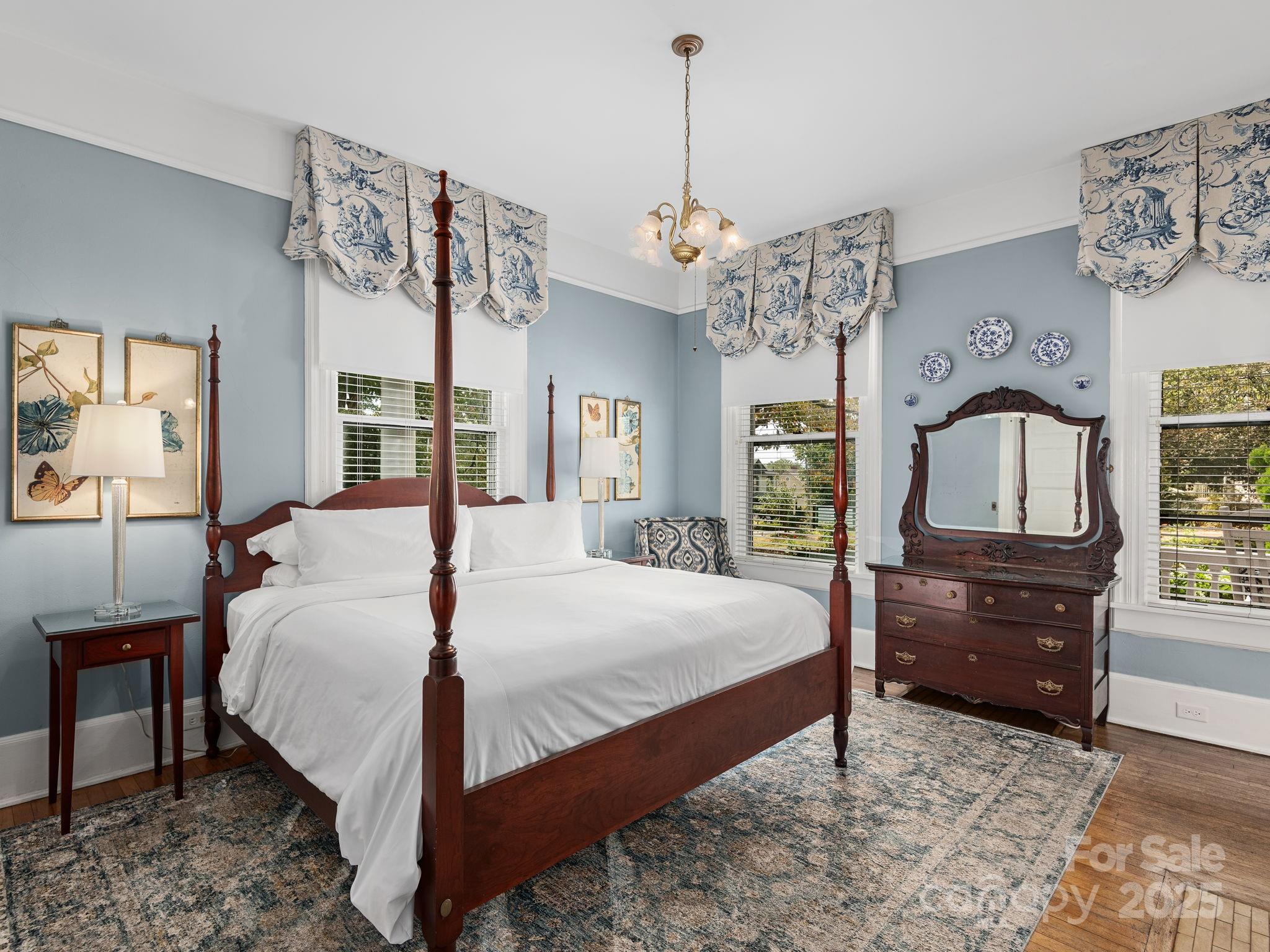 176 E Chestnut Street Asheville NC 28801