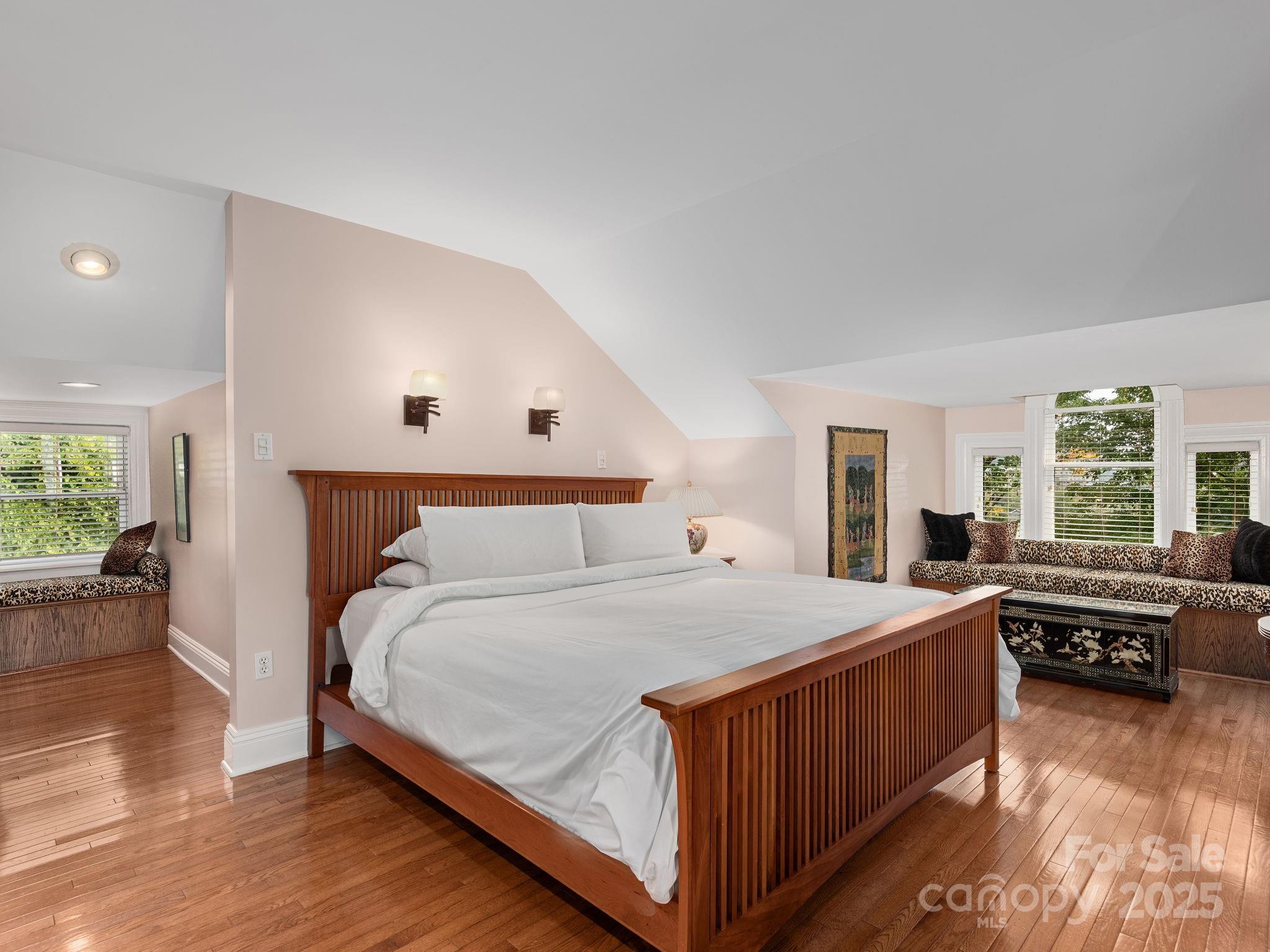 176 E Chestnut Street Asheville NC 28801
