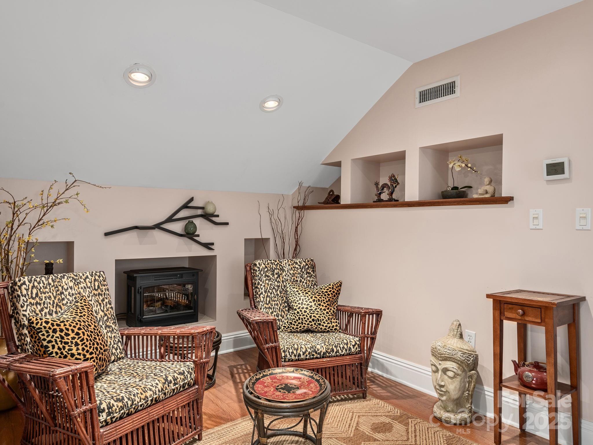 176 E Chestnut Street Asheville NC 28801