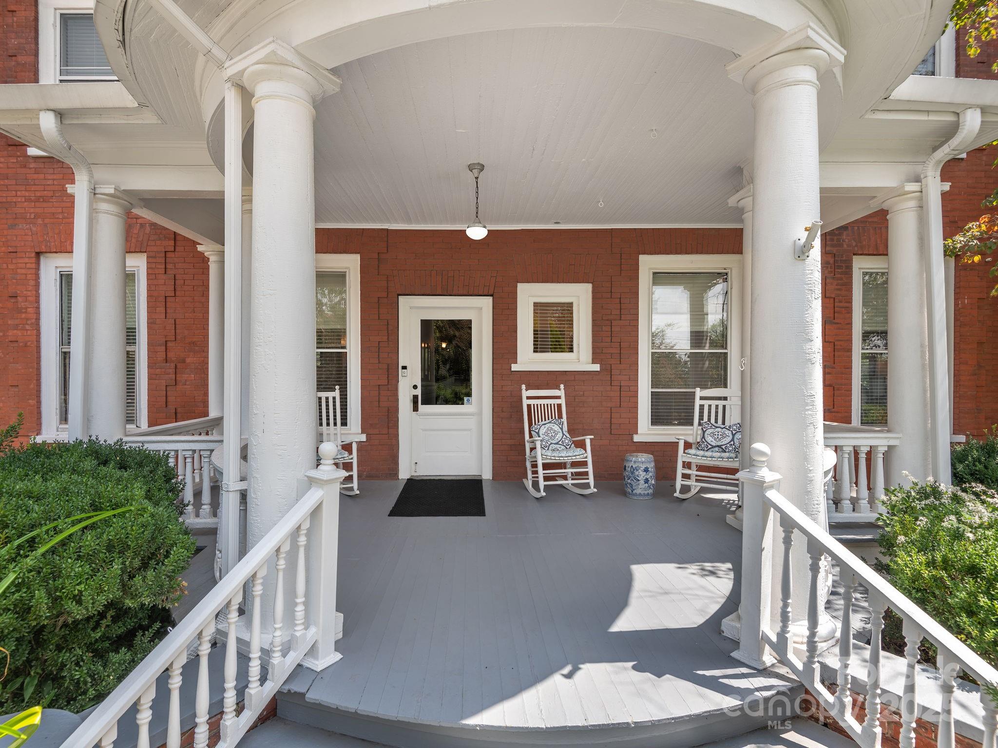 176 E Chestnut Street Asheville NC 28801