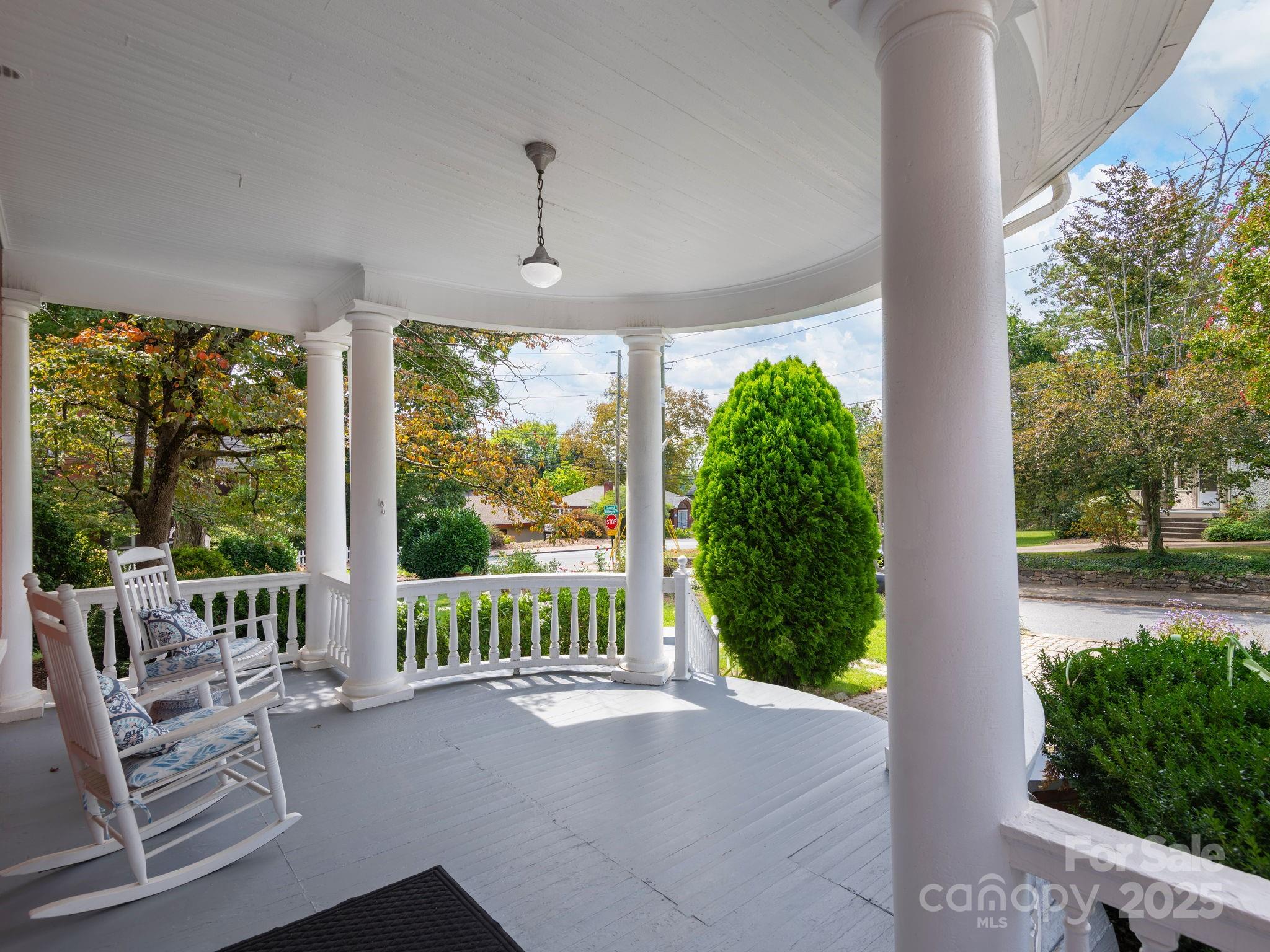 176 E Chestnut Street Asheville NC 28801