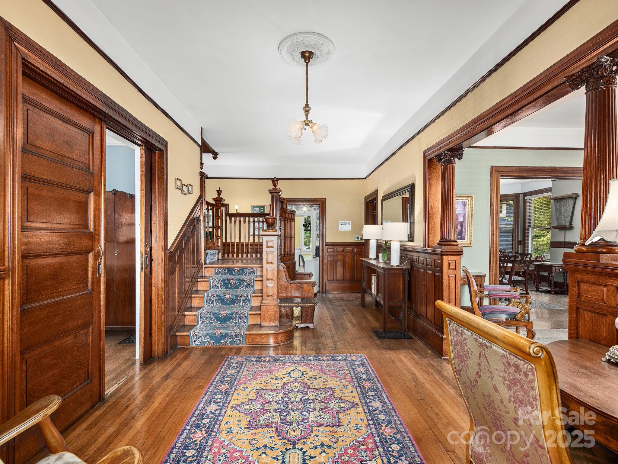 176 E Chestnut Street Asheville NC 28801