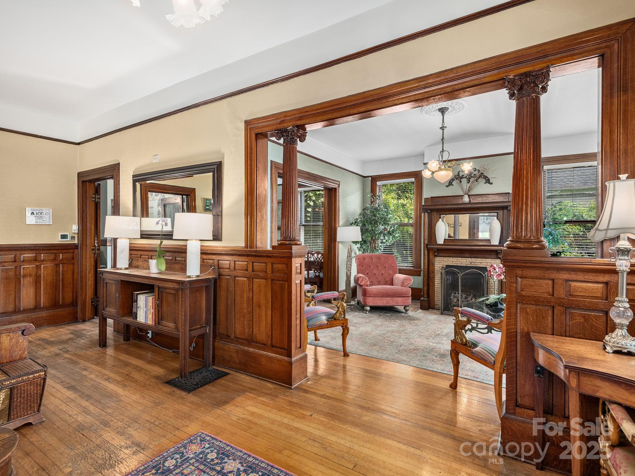 176 E Chestnut Street Asheville NC 28801
