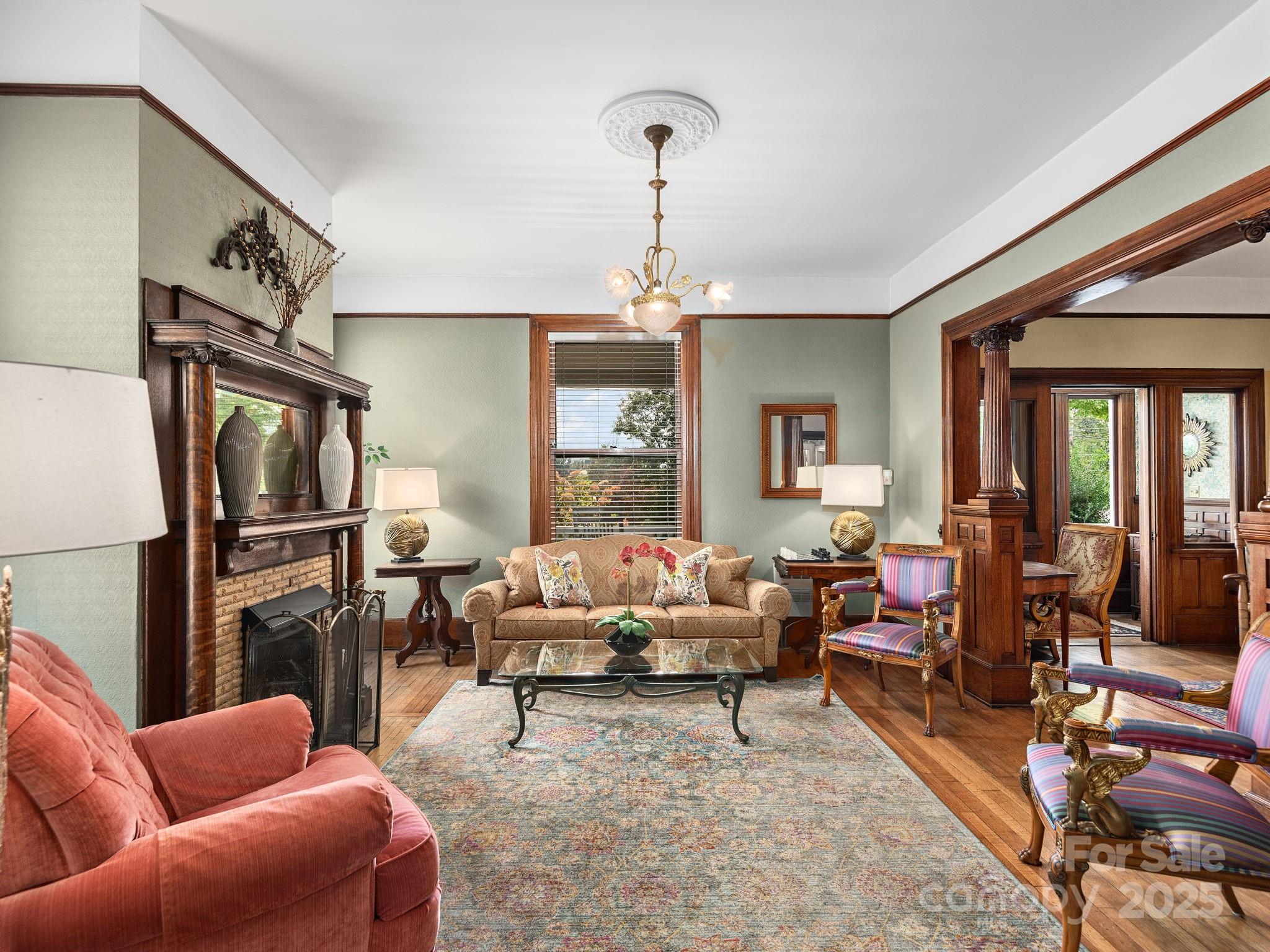 176 E Chestnut Street Asheville NC 28801