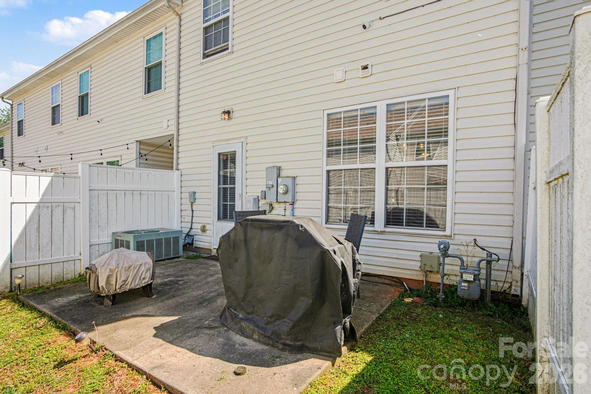 3915 Glenlea Commons Drive Charlotte NC 28216