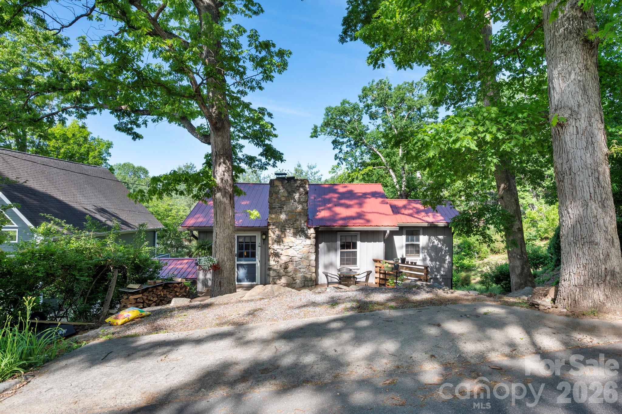 126 Maney Avenue Asheville NC 28804