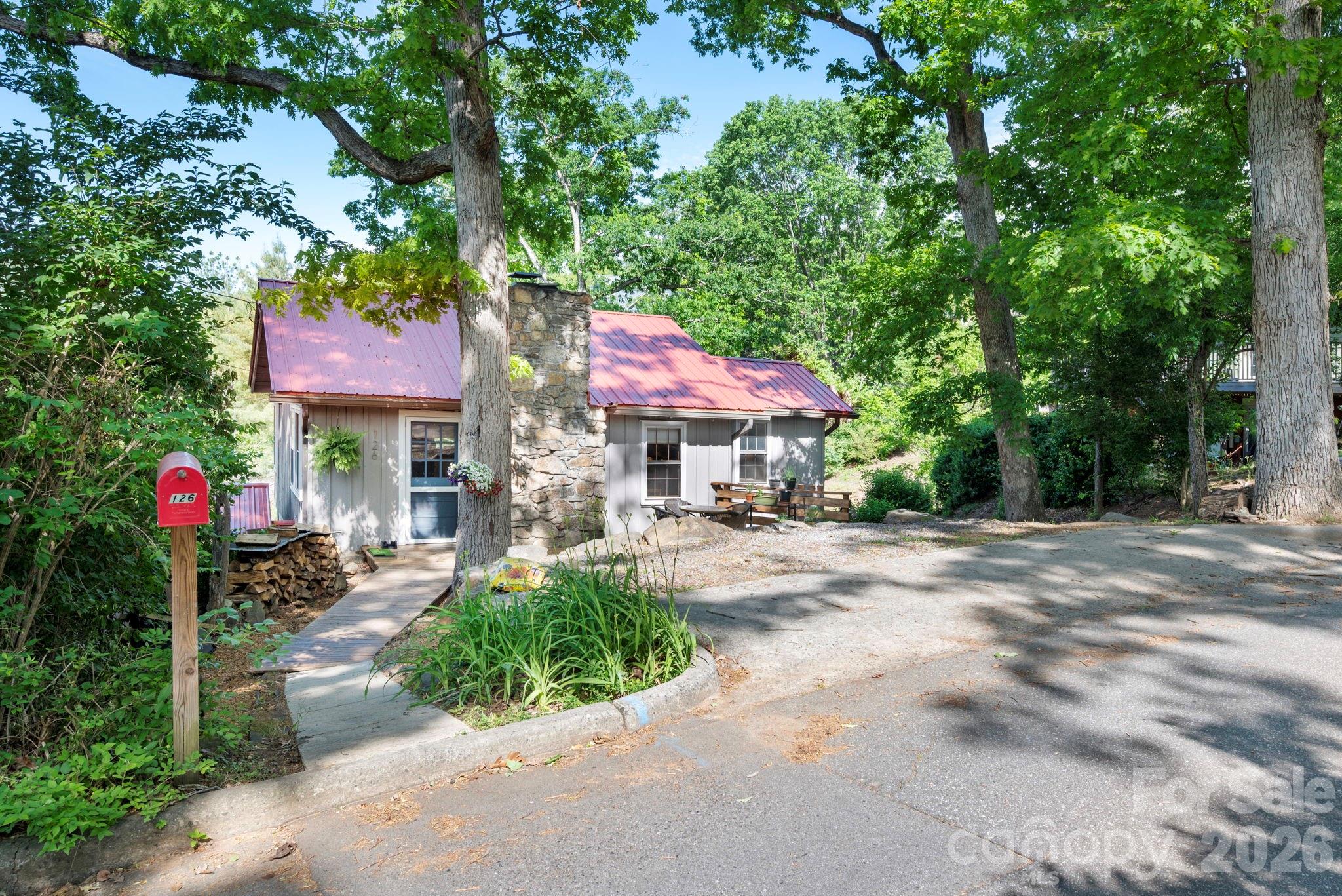 126 Maney Avenue Asheville NC 28804
