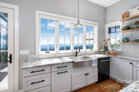 17 Elk Trail Asheville NC 28804