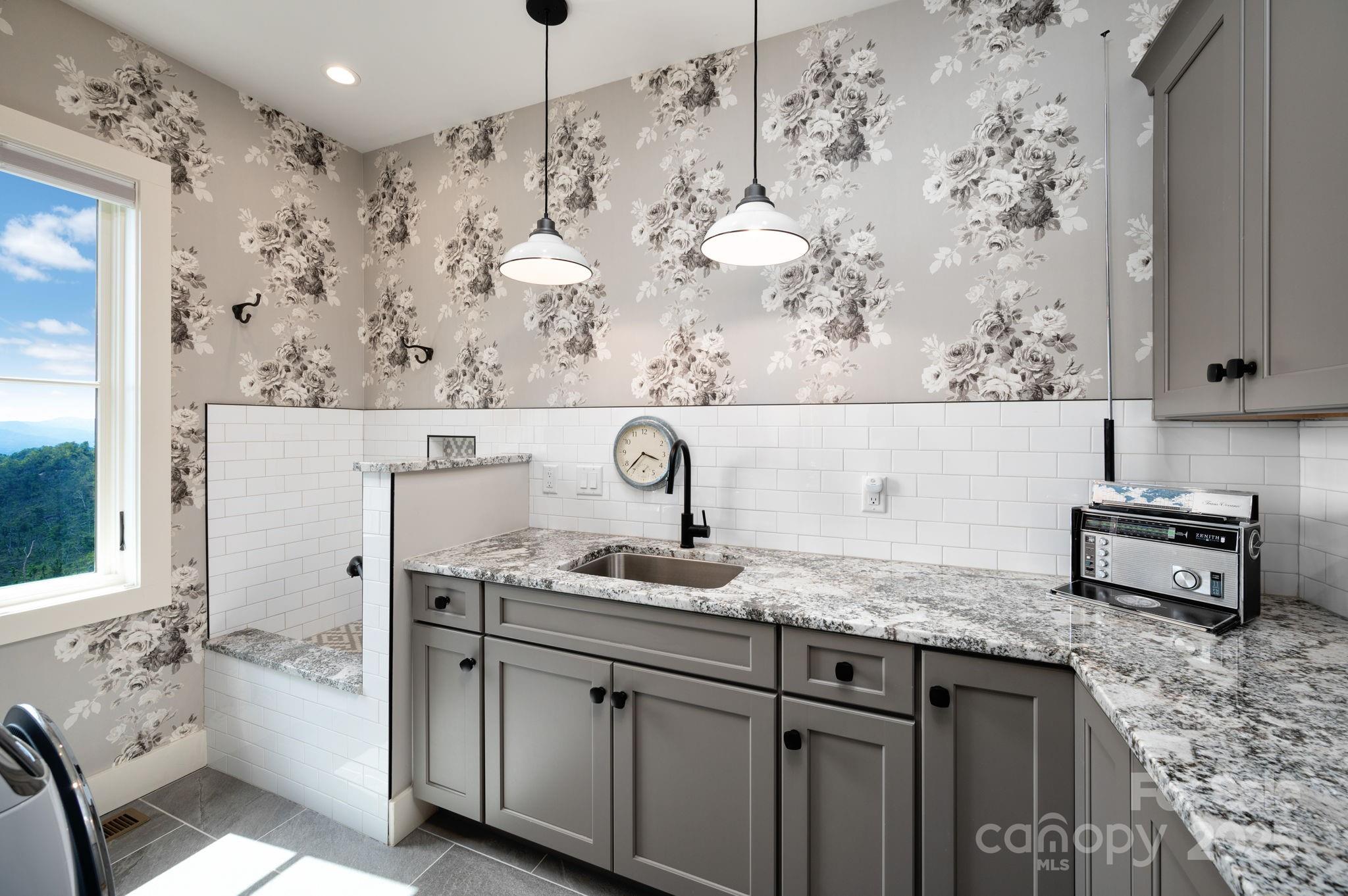 17 Elk Trail Asheville NC 28804