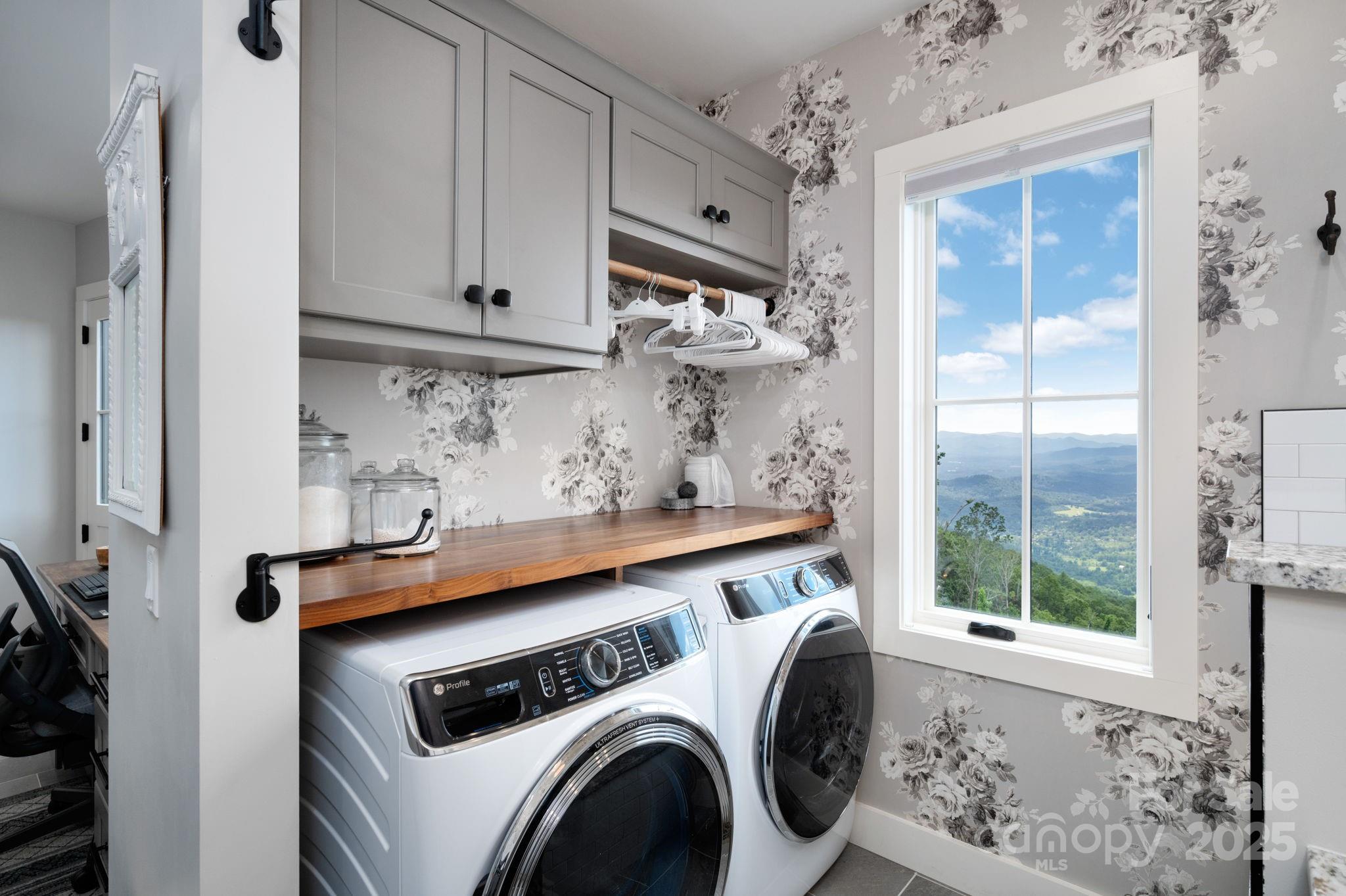 17 Elk Trail Asheville NC 28804