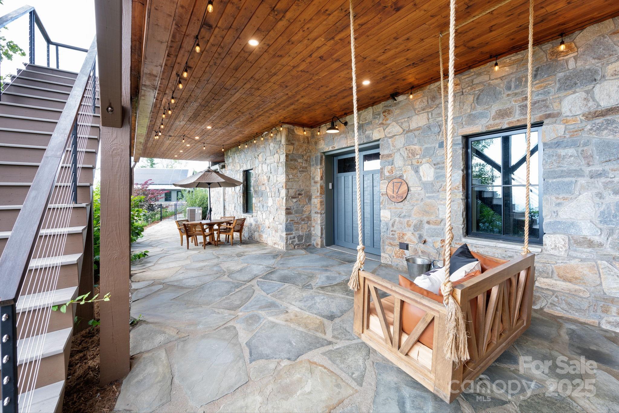 17 Elk Trail Asheville NC 28804