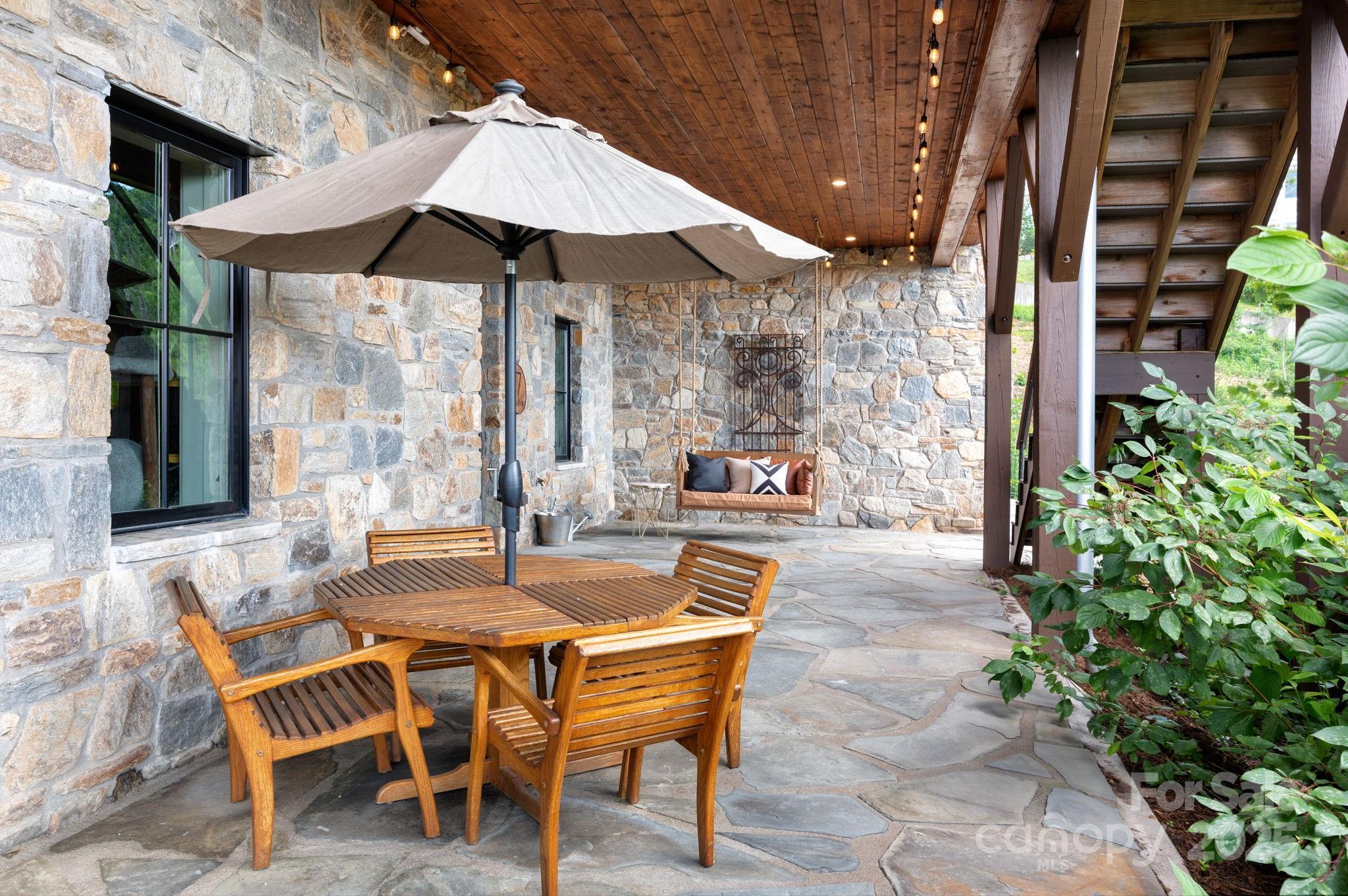 17 Elk Trail Asheville NC 28804