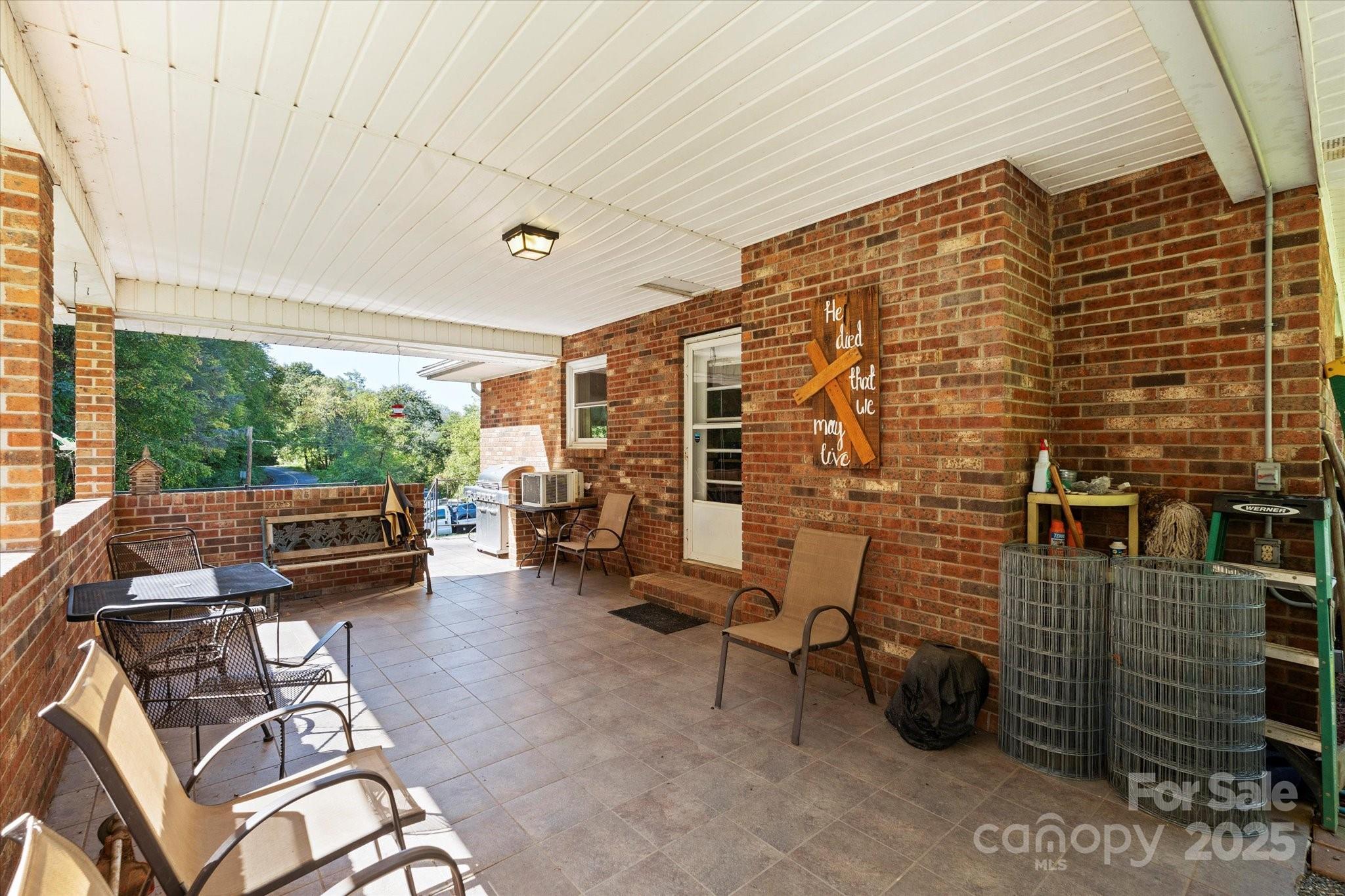 1623 Ammons Branch Road Marshall NC 28753