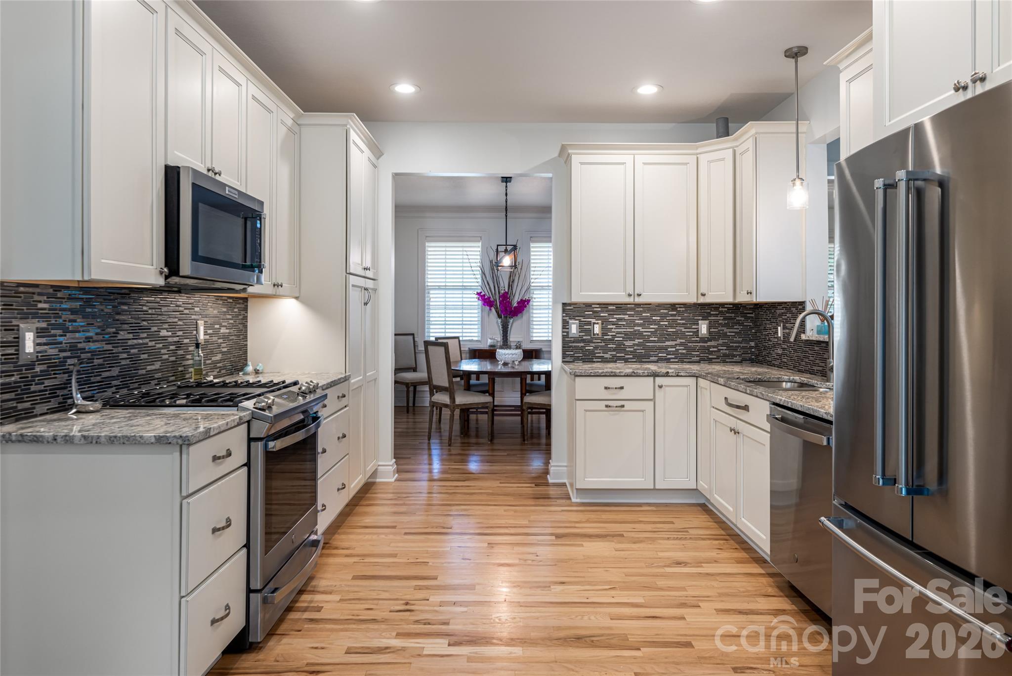 305 Woodview Court Fletcher NC 28732