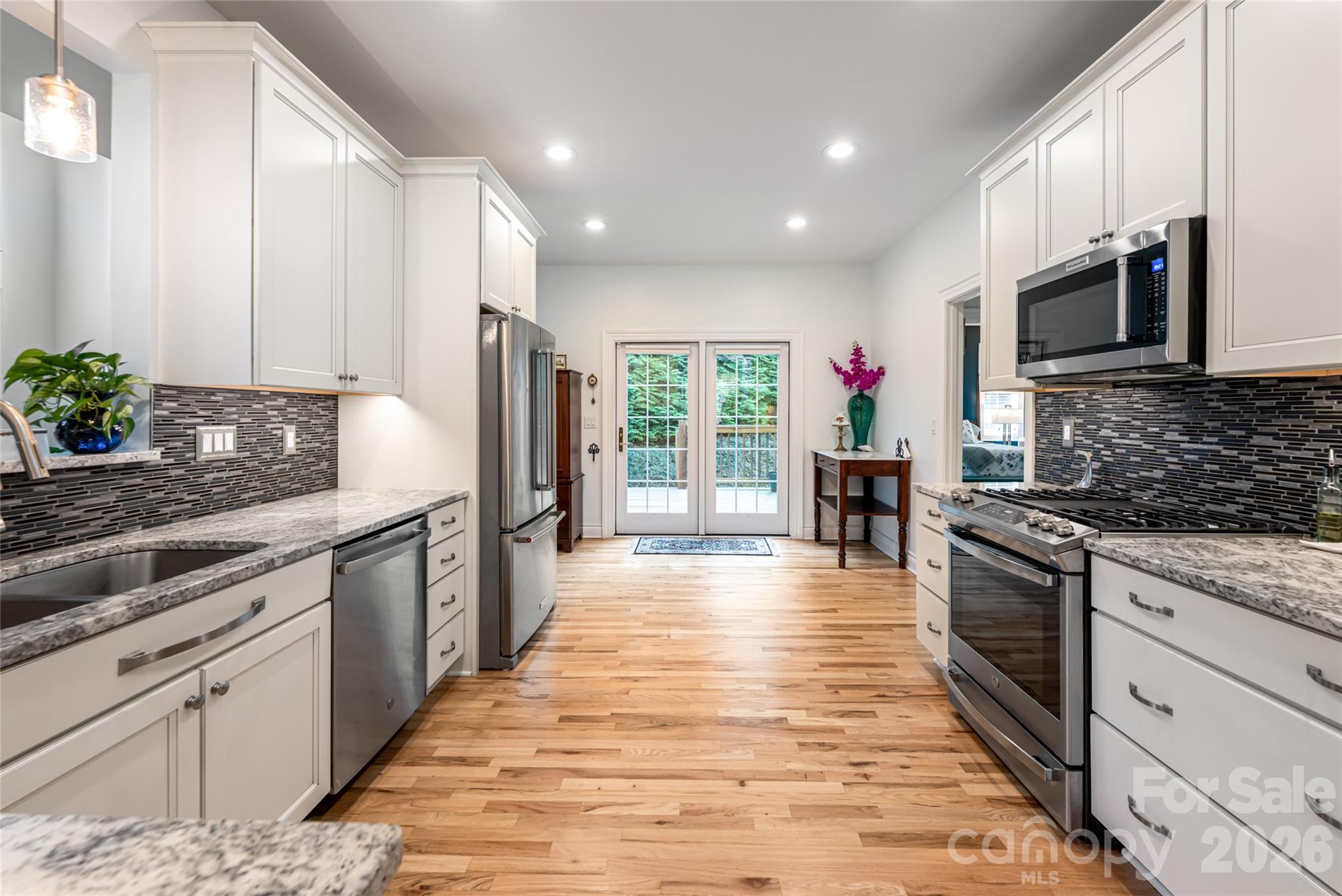 305 Woodview Court Fletcher NC 28732