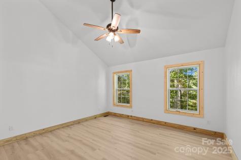 1036 Williamsburg Drive Lenoir NC 28645