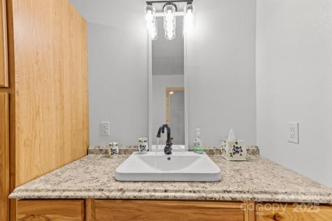 1036 Williamsburg Drive Lenoir NC 28645