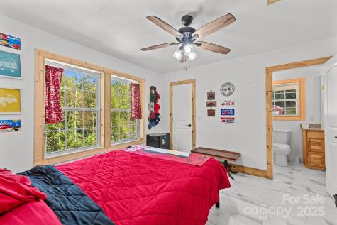 1036 Williamsburg Drive Lenoir NC 28645