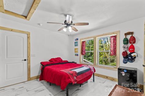 1036 Williamsburg Drive Lenoir NC 28645