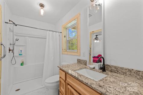 1036 Williamsburg Drive Lenoir NC 28645