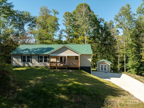 1036 Williamsburg Drive Lenoir NC 28645