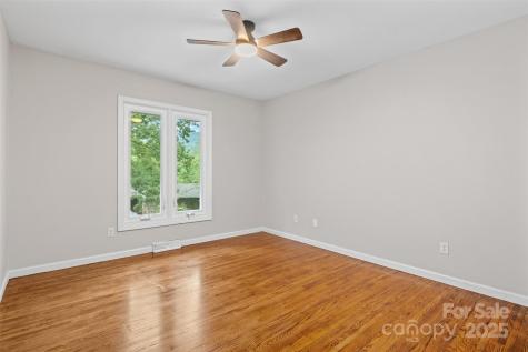 15 Beaverdam Court Asheville NC 28804