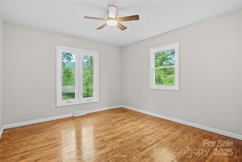 15 Beaverdam Court Asheville NC 28804
