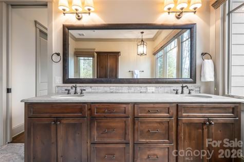 2 Cherokee Orchard Court Fairview NC 28730