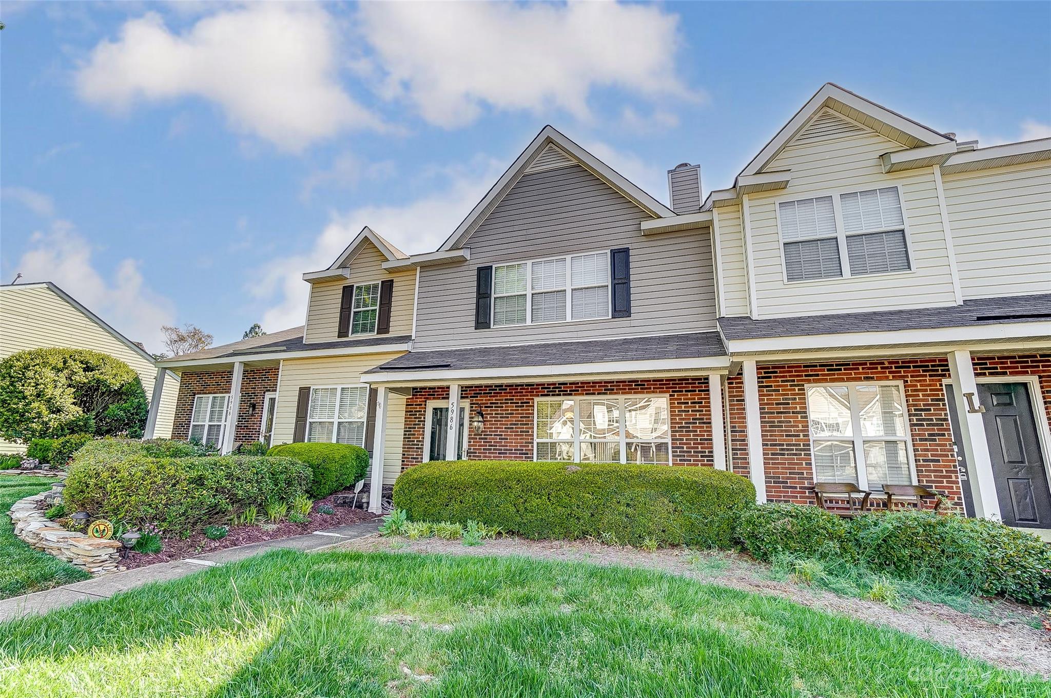 5986 Cougar Lane Charlotte NC 28269