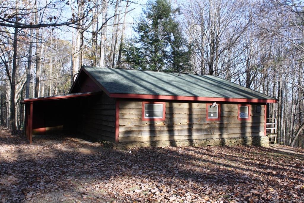 959 Frost Road Saluda NC 28773