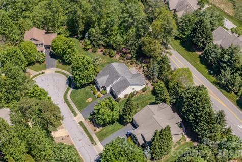 7 Magic Sam Court Biltmore Lake NC 28715