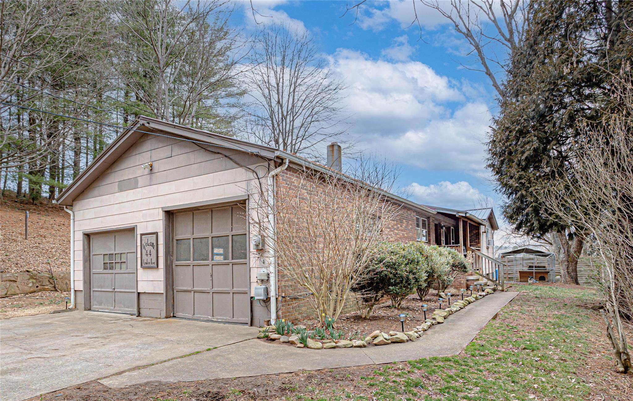 44 London Lane Clyde NC 28721