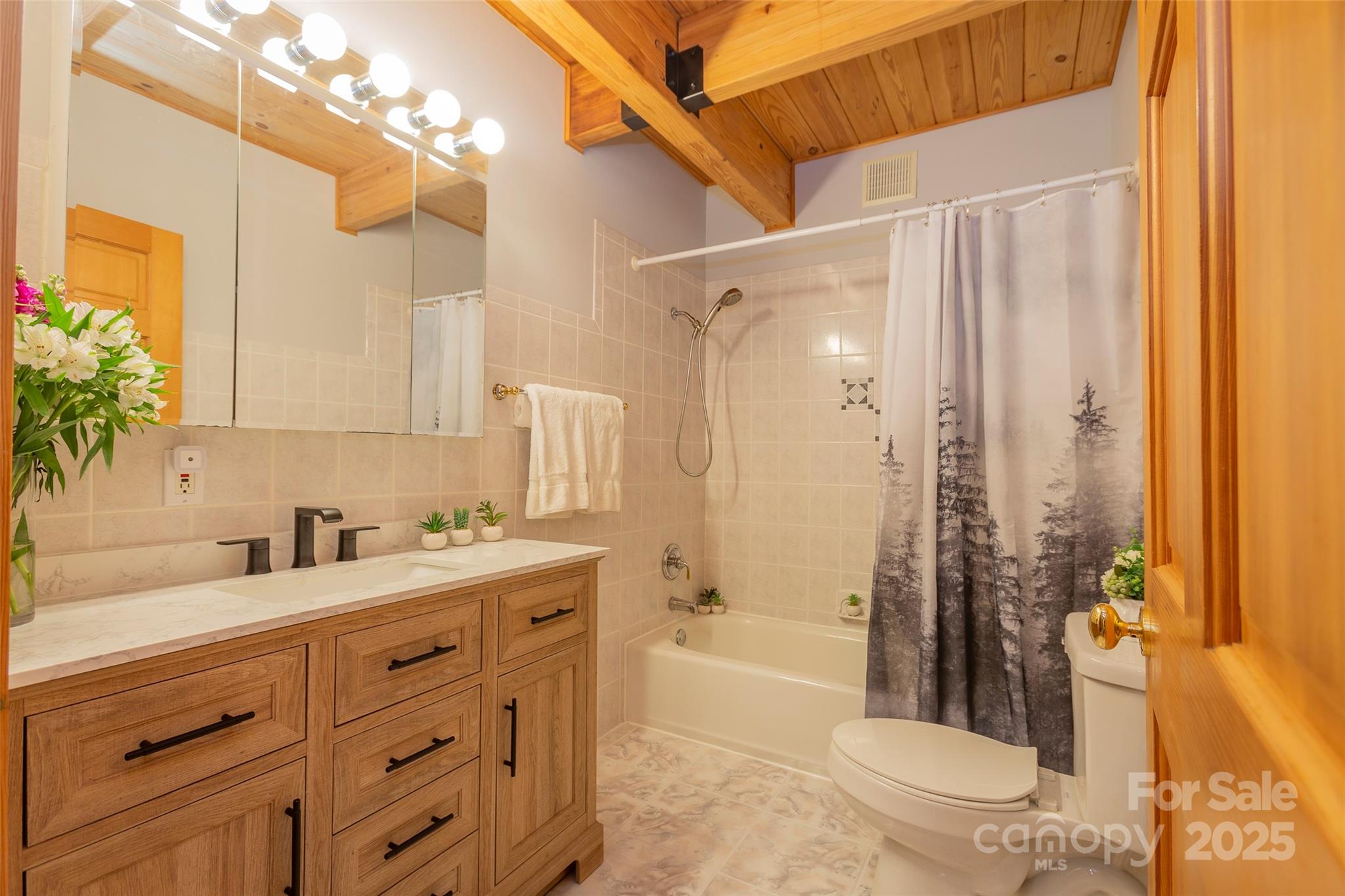 62 Roseanne Lane Fairview NC 28730