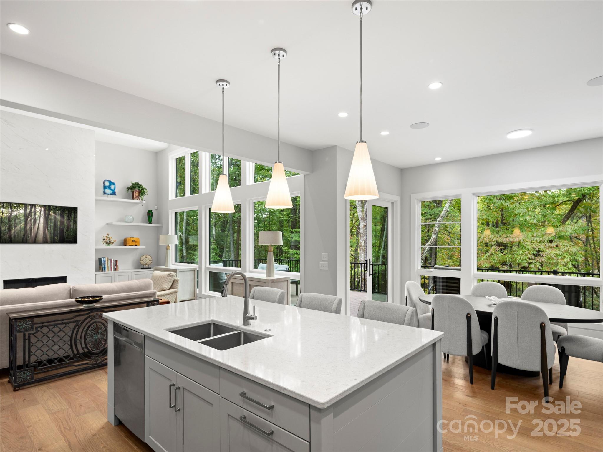 1565 Country View Way Arden NC 28704