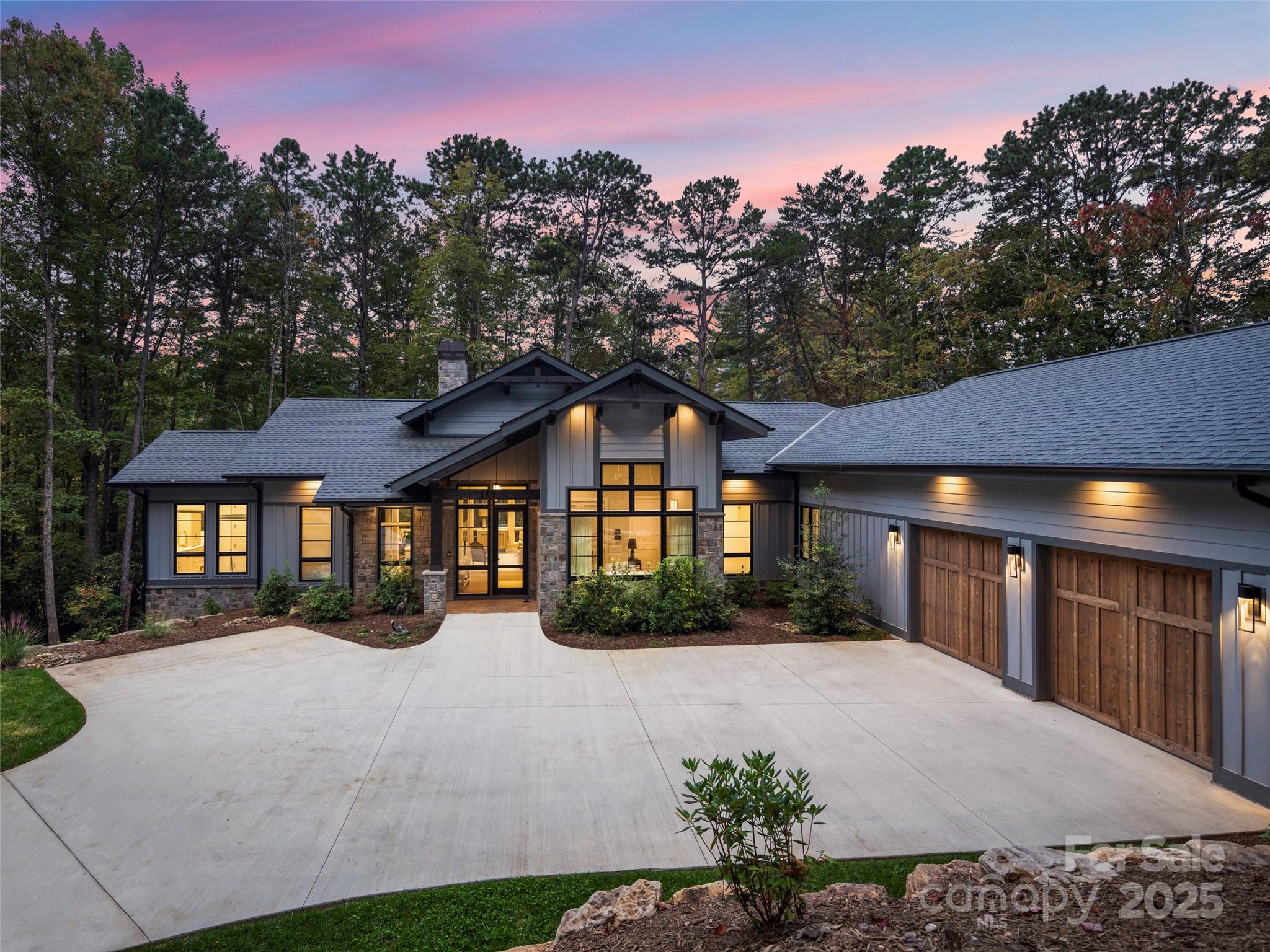 1565 Country View Way Arden NC 28704