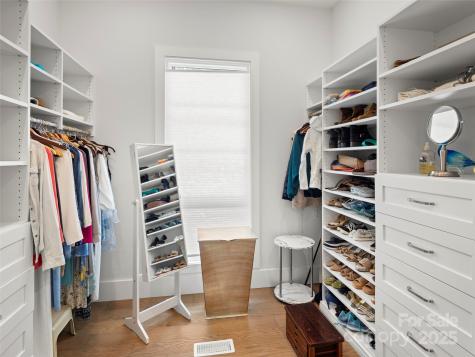 1565 Country View Way Arden NC 28704