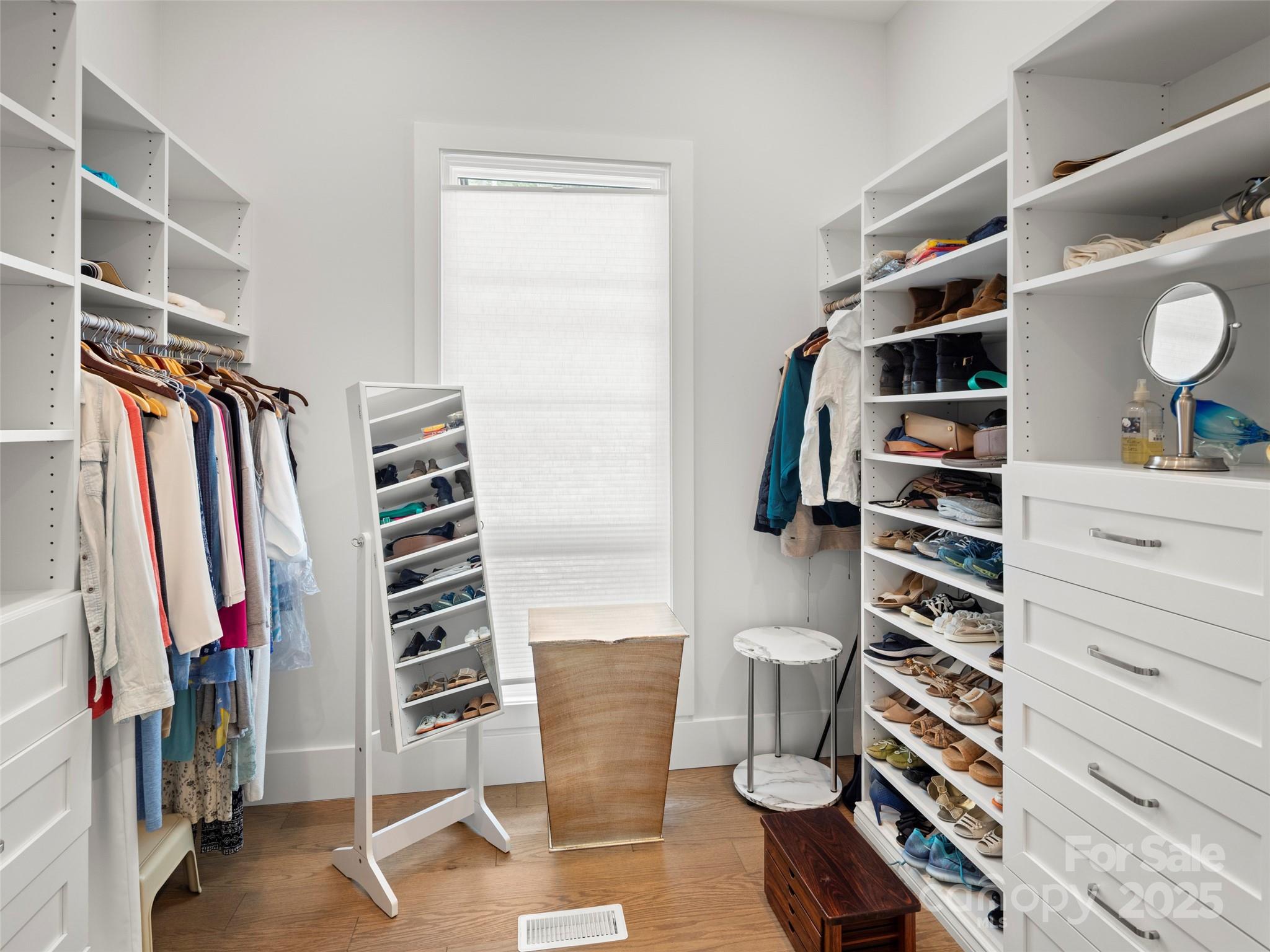 1565 Country View Way Arden NC 28704