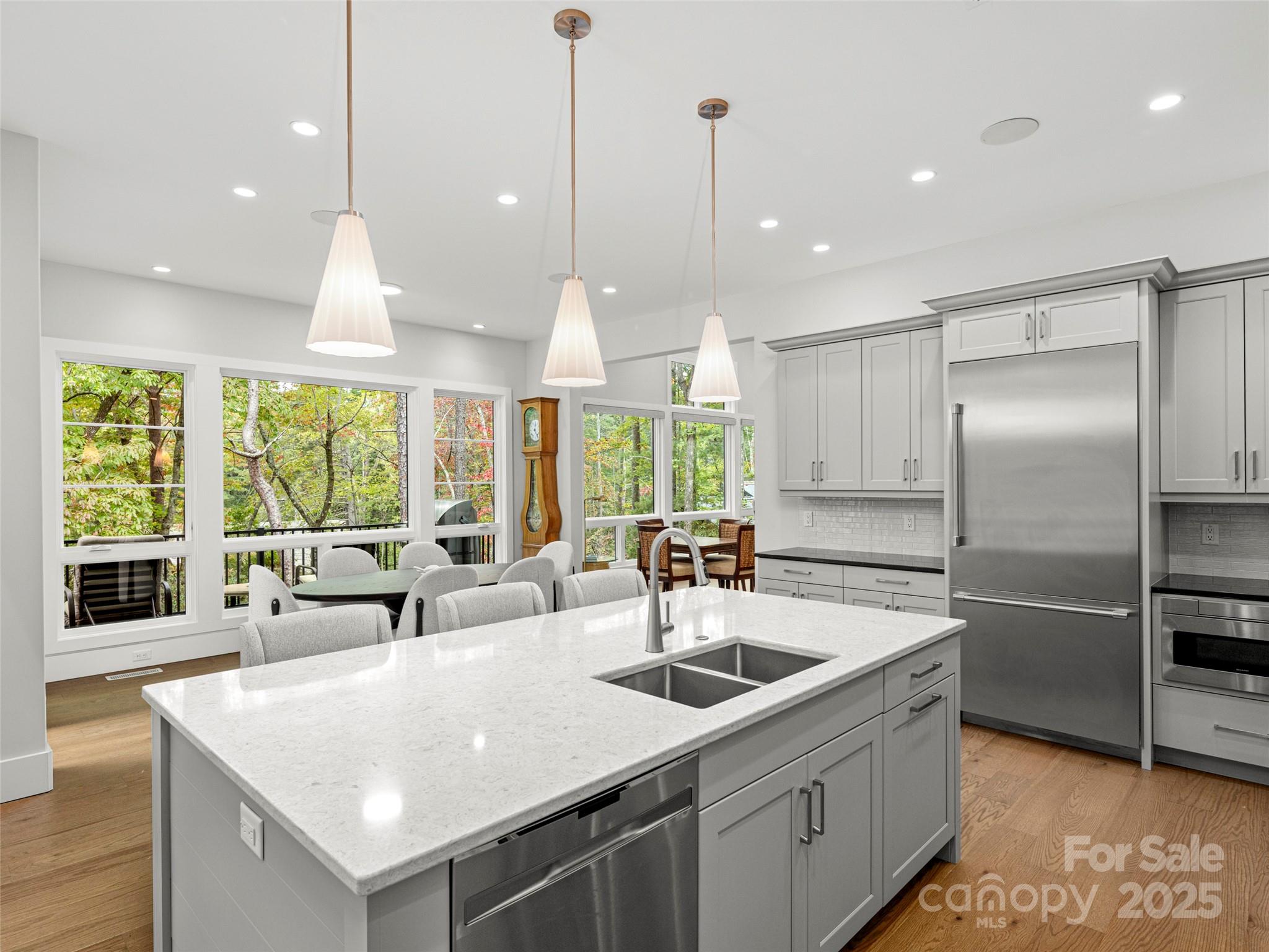 1565 Country View Way Arden NC 28704