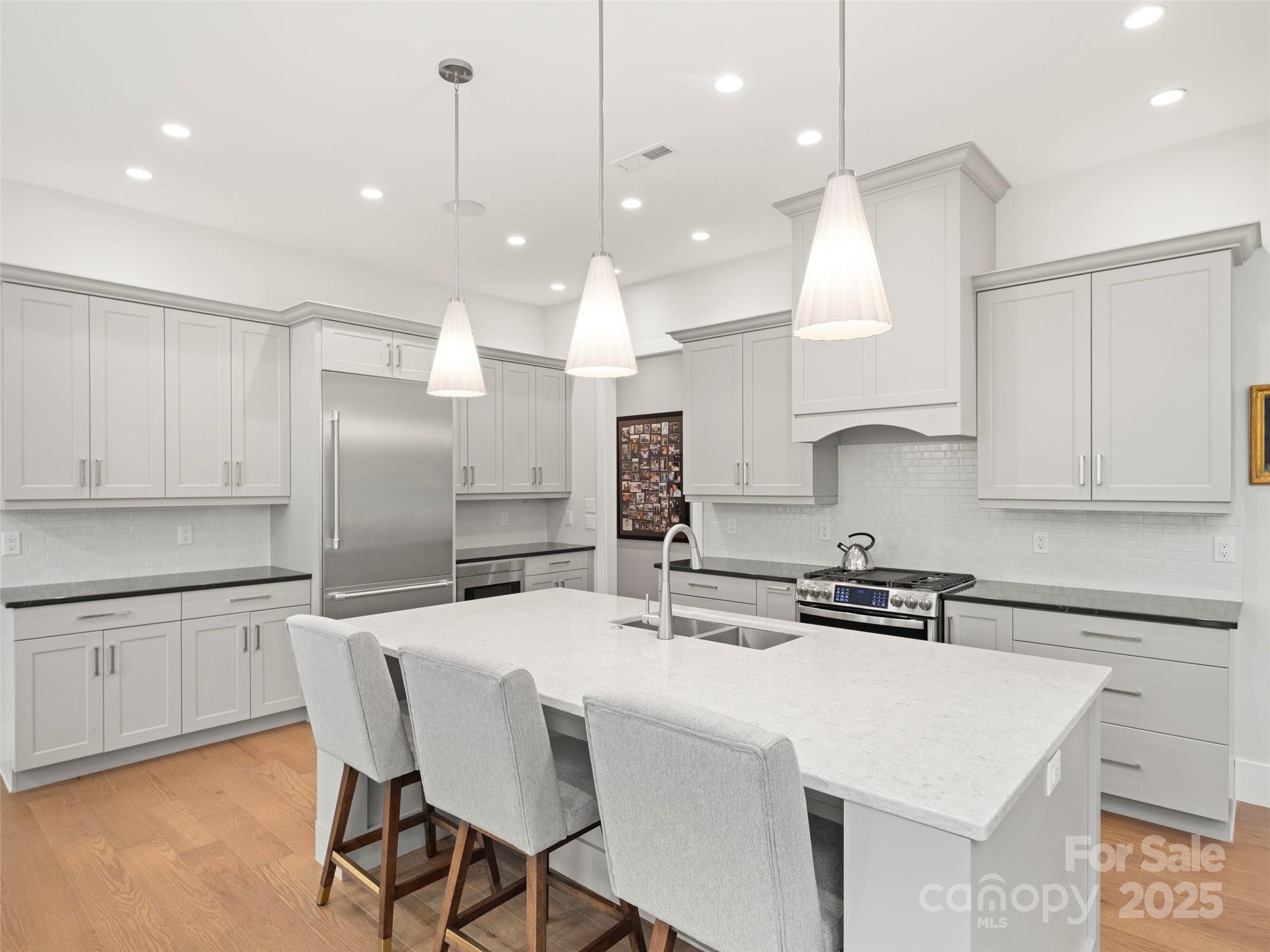 1565 Country View Way Arden NC 28704