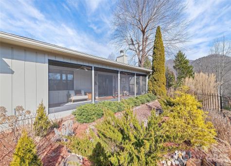 12 A Willow View Drive Franklin NC 28734