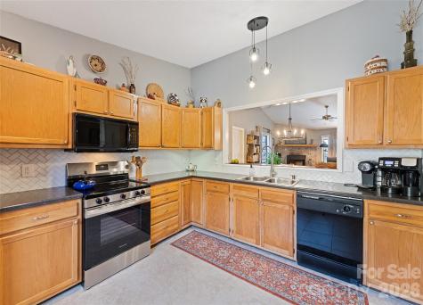 12 A Willow View Drive Franklin NC 28734