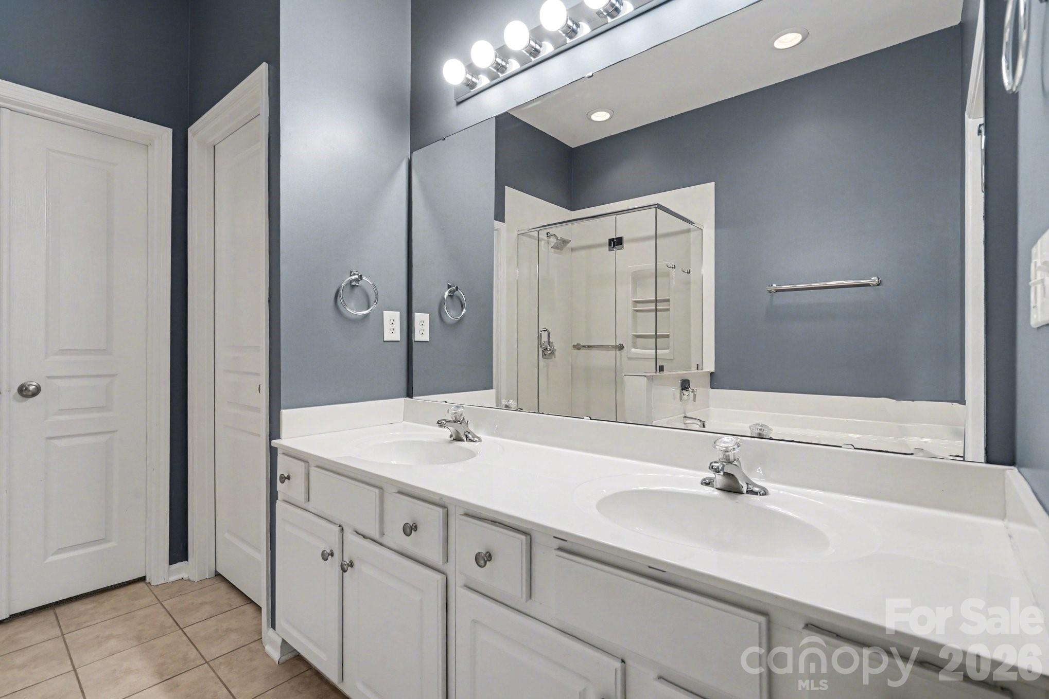6005 Pale Moss Lane Charlotte NC 28269