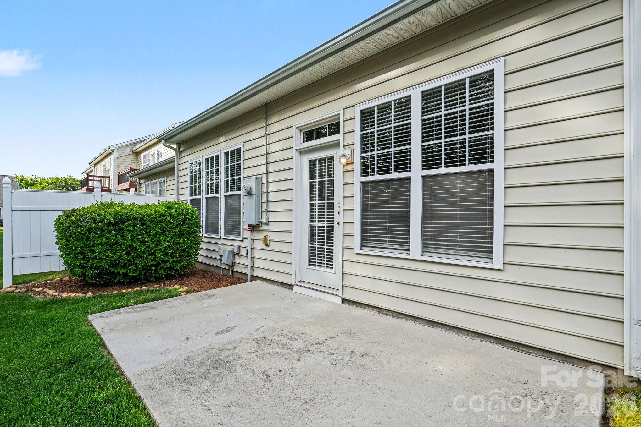 6005 Pale Moss Lane Charlotte NC 28269
