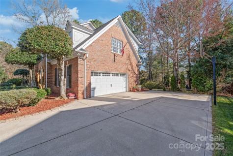 5101 Belicourt Drive Charlotte NC 28277