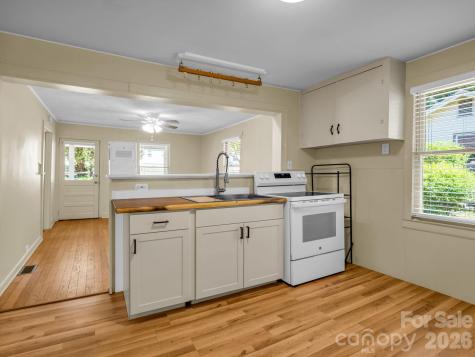 159 Onteora Boulevard Asheville NC 28803