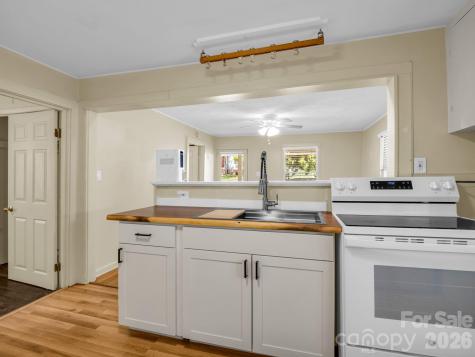 159 Onteora Boulevard Asheville NC 28803