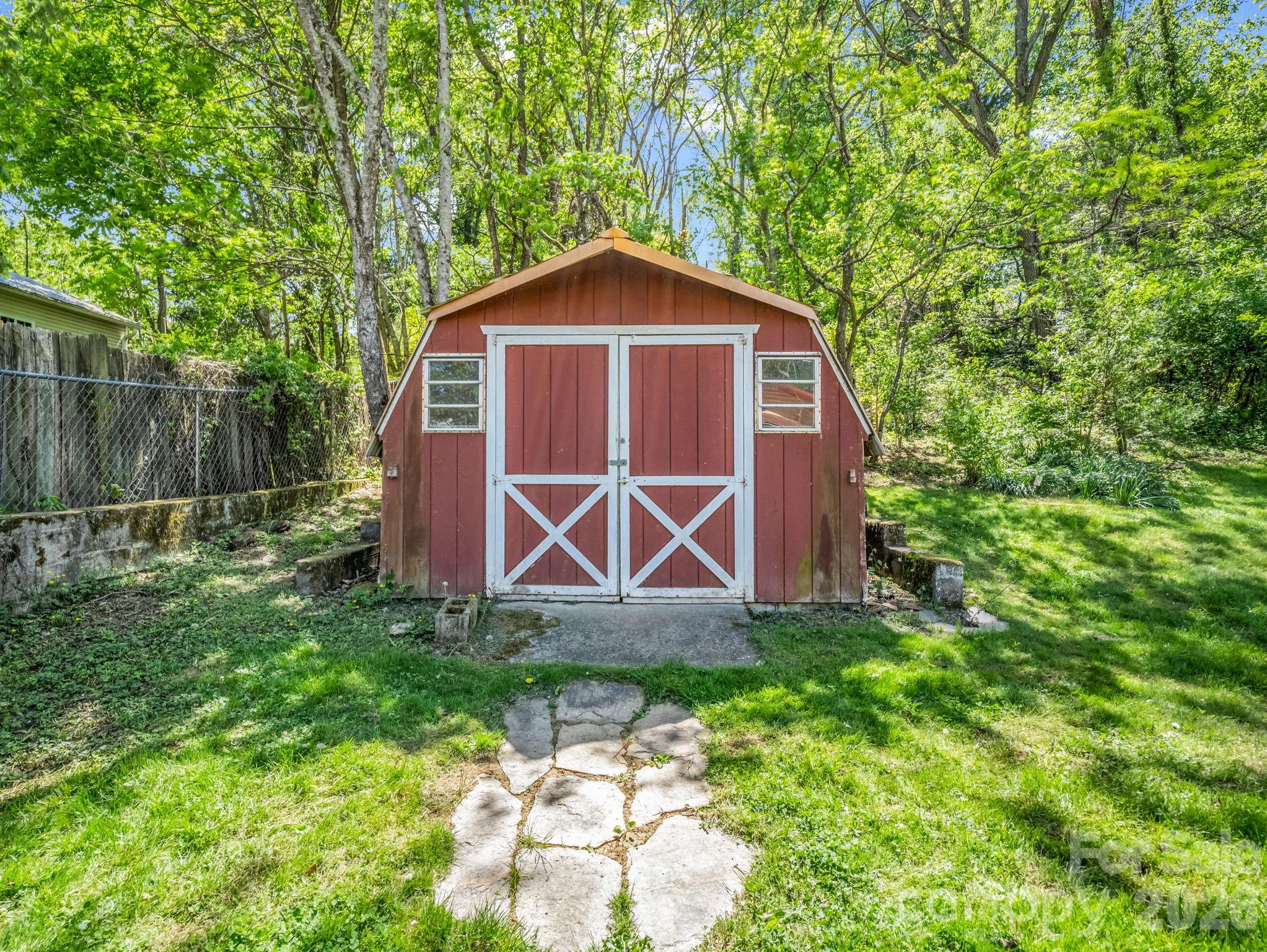 159 Onteora Boulevard Asheville NC 28803